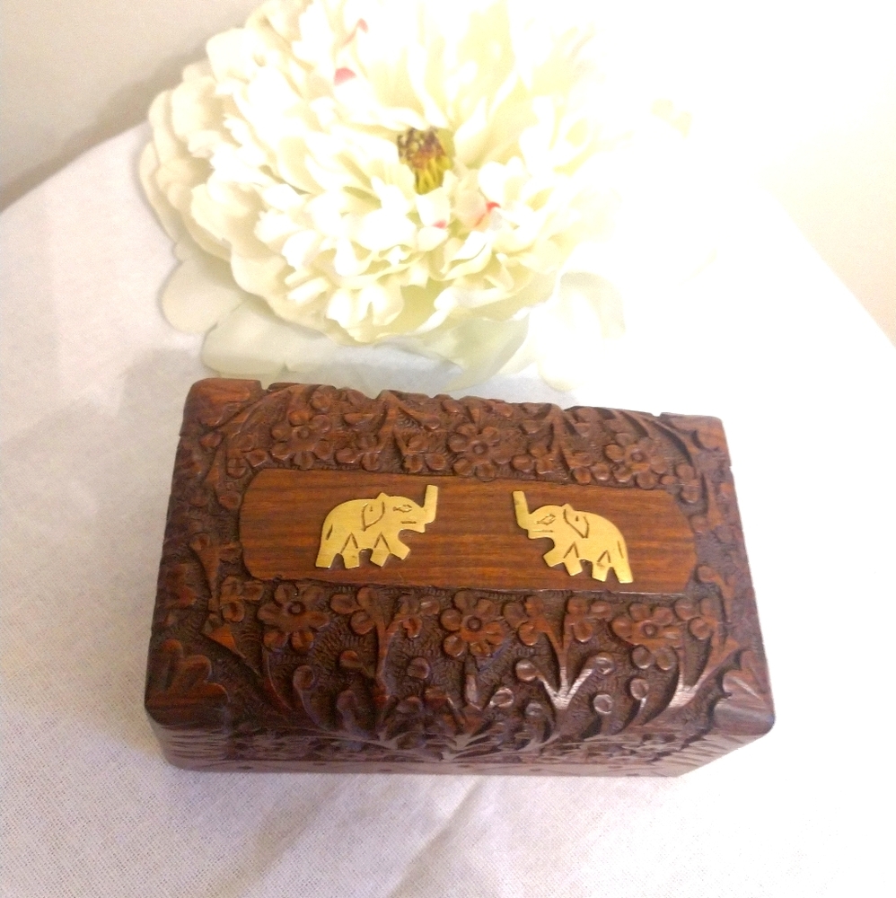 Mittal's Handcrafted Tea Box